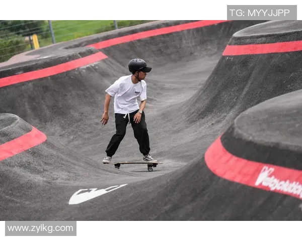 成都极限运动队的节奏与热潮探秘极限运动的魅力与挑战 成都极限运动队的节奏与热潮探秘极限运动的魅力与挑战